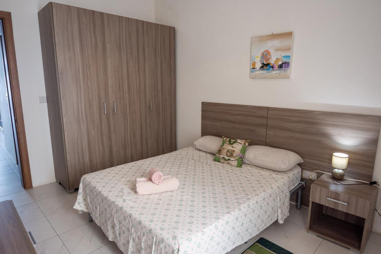 Seafront Apartment Between Valletta And Sliema Msida Exterior foto